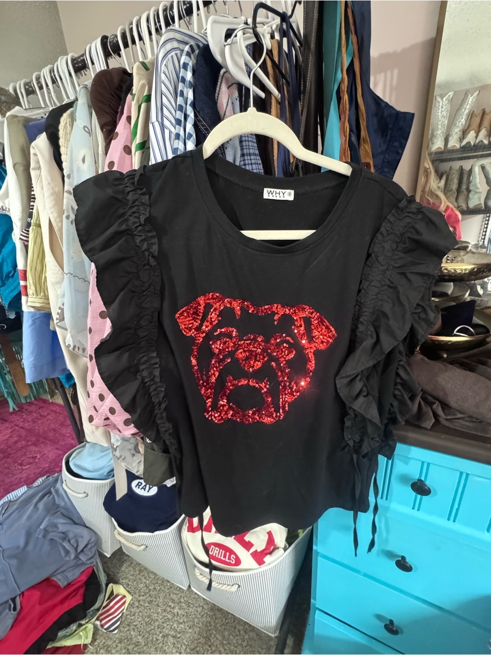 Black Pet-Themed Ruffle Sleeve Top with Red Sequin Bulldog